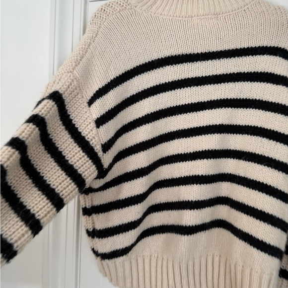 H&M Black and Cream Striped Sweater - Picture 7 of 7